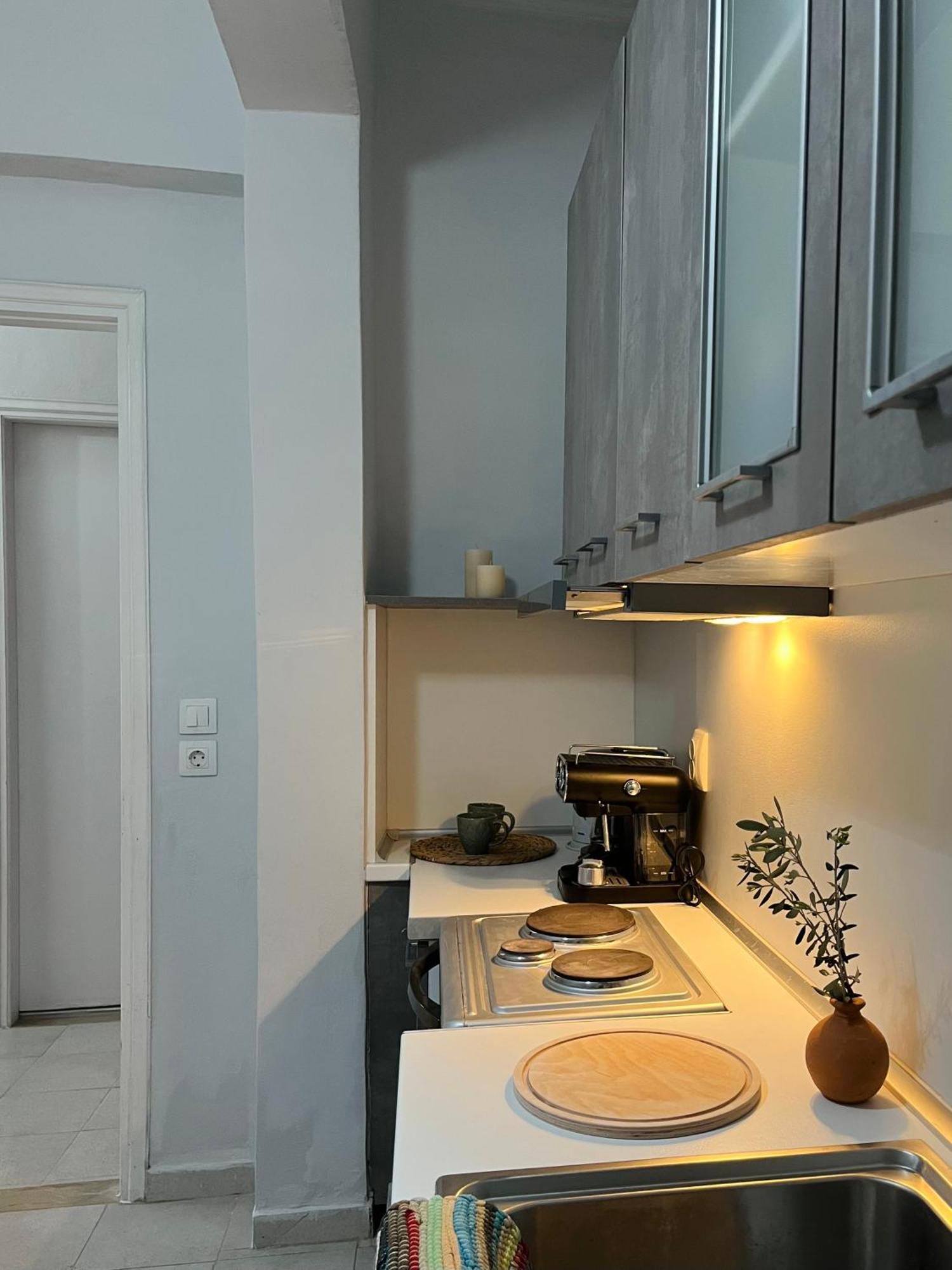 Papadatos Apts With Amazing View - 5Mins From The Beach Kontogialos Exterior photo