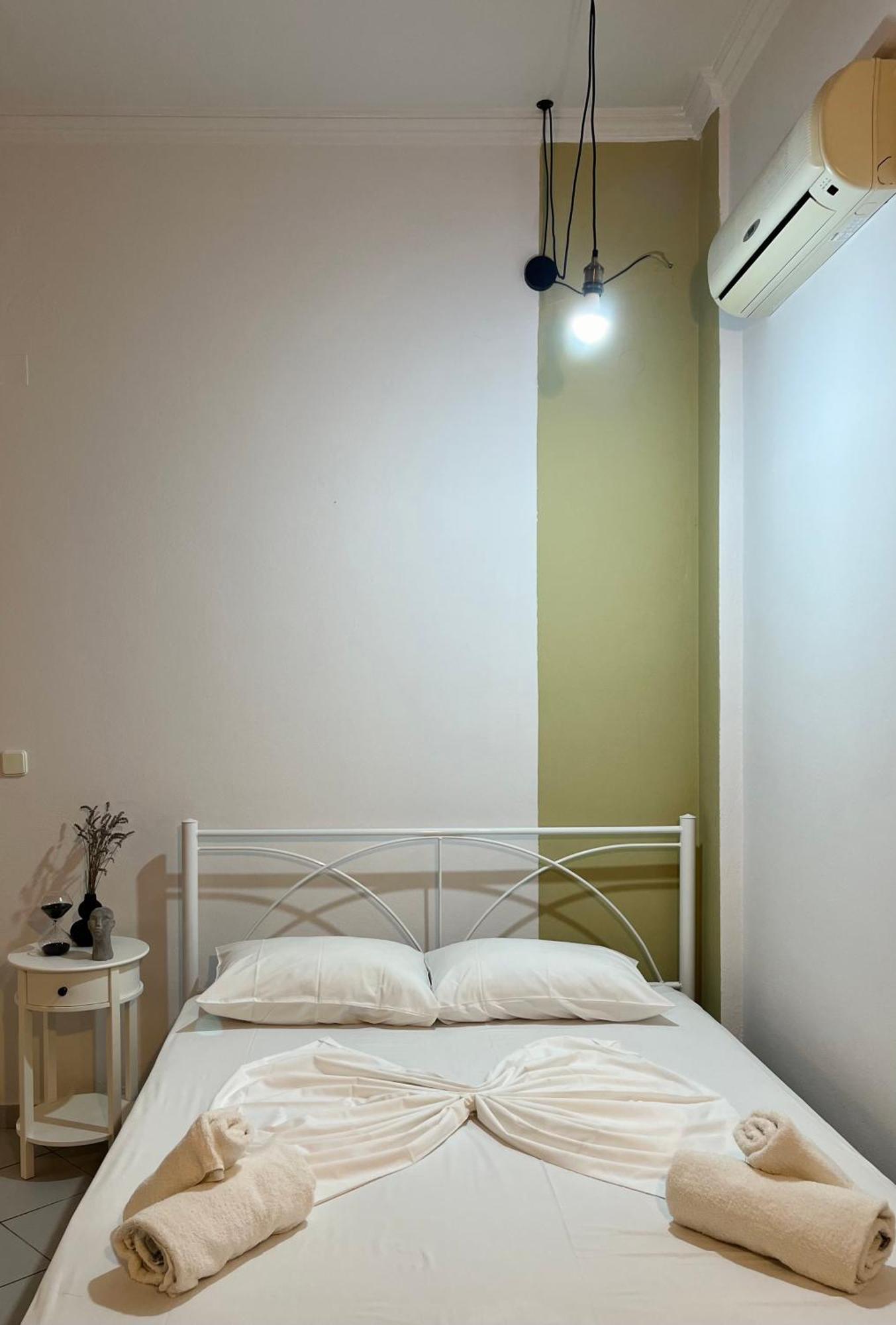 Papadatos Apts With Amazing View - 5Mins From The Beach Kontogialos Exterior photo